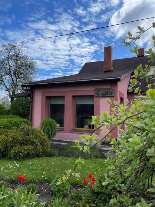 Ligzdas Valgalciems Exteriér fotografie